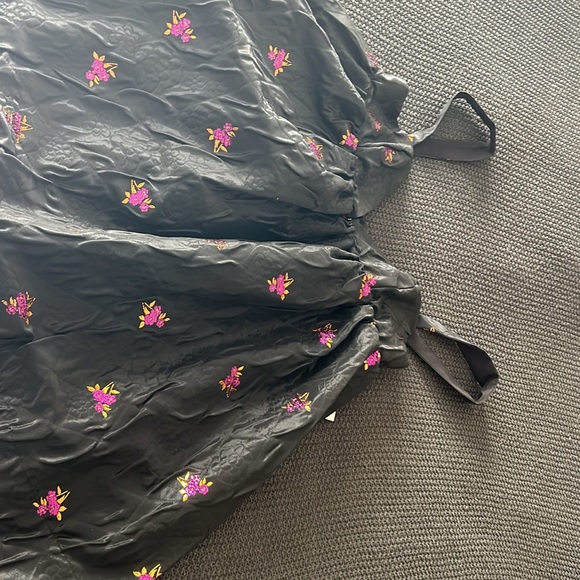 Sachi mini dress - Picture 5 of 10